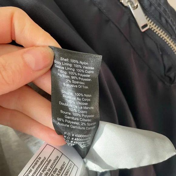 Aritzia The Group By Babaton Gilman Classic Bomber Jacket Coat Navy Sz  Small - Picture 8 of 8